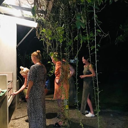 Chaaya Inn Hotel Hikkaduwa Esterno foto