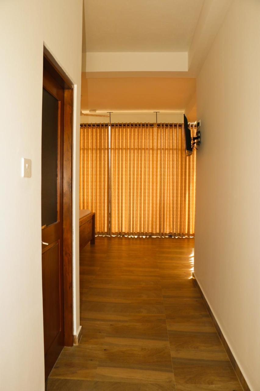 Chaaya Inn Hotel Hikkaduwa Esterno foto