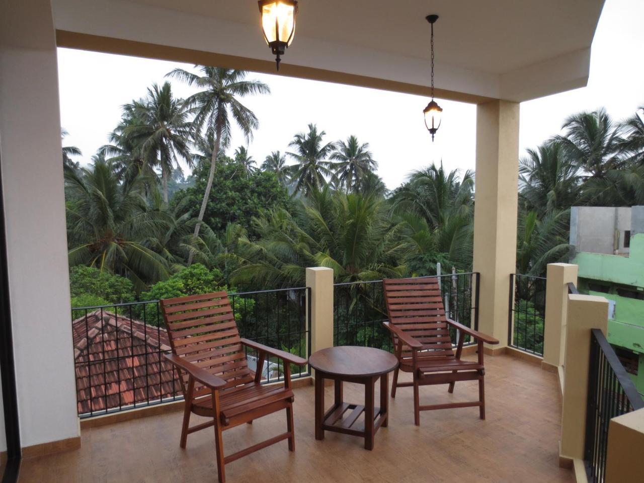 Chaaya Inn Hotel Hikkaduwa Esterno foto