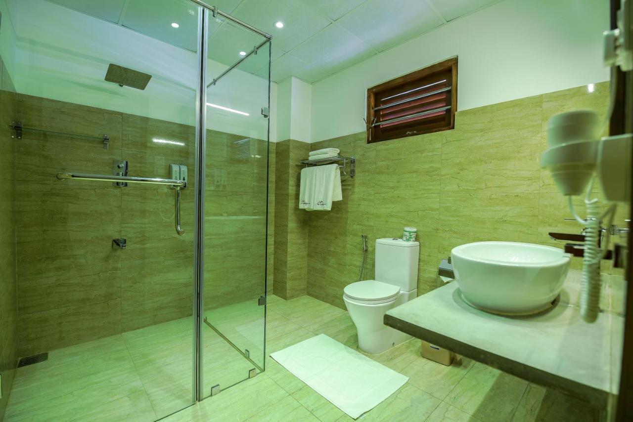 Chaaya Inn Hotel Hikkaduwa Esterno foto
