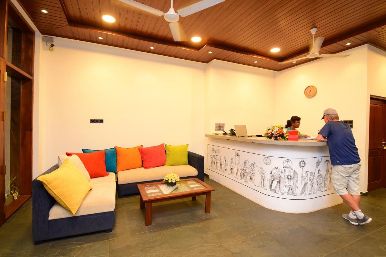 Chaaya Inn Hotel Hikkaduwa Esterno foto